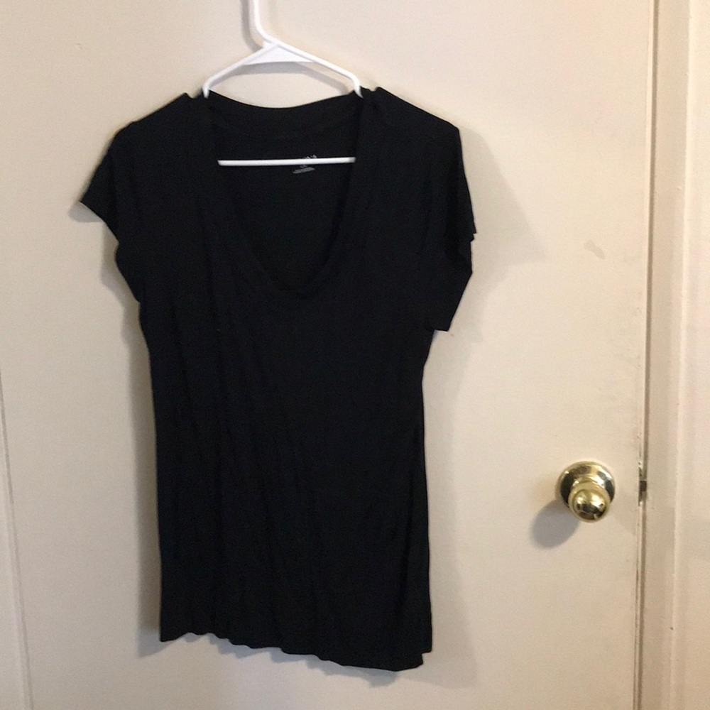 Black Tee